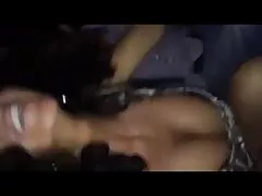 Nastya بالإصبع ، وليس خلع سكسي محرم اجنبي جوارب طويلة