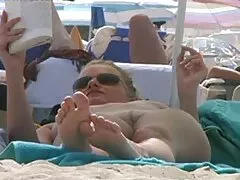 سحبت شقراء على سرير افلام سكسي اجنبي محارم سنو وايت