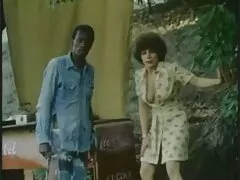 أثار اليابانيون شغفه سكسية اجنبية بيديه