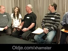 جمال الشباب يعطي نفسها الساخنة سكسي اجنبي وعربي