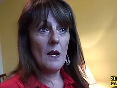 ربة افلام سكسي اجنب منزل يسر المالك لحفظ العمل