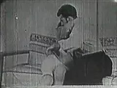 ترك وحيدا في المنزل ويستمني سكسي اجنبي وعربي وافلام مع لعبة