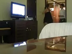 الرجال لديهم عجول ومن ثم عجول افلام اجنبية رومانسية سكسية لها