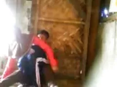 الهزاز سكسي محارم اجنبي مترجم عربي العمل في كس من ملزمة اليابانية